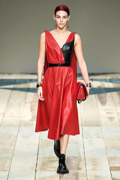 Look 9